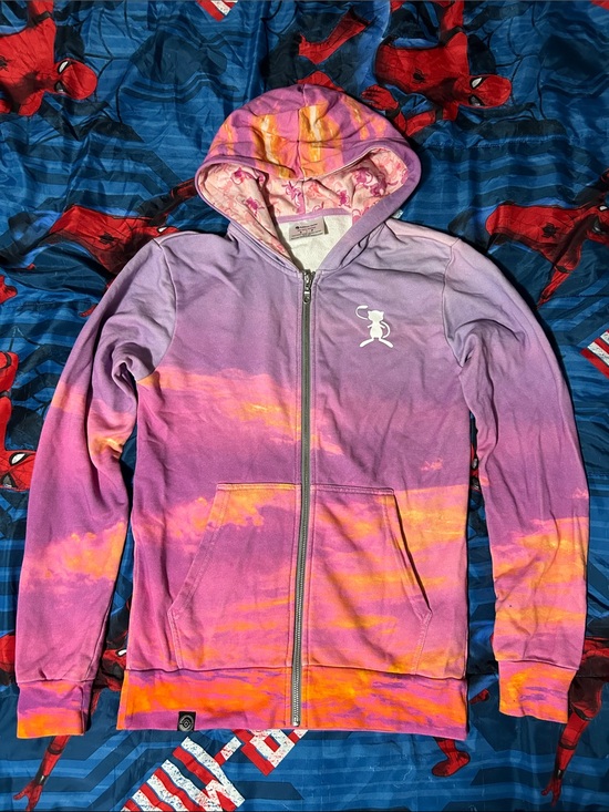 Pokemon Tops - POKÉMON Limited Edition Mew 2022 Graphic Hoodie